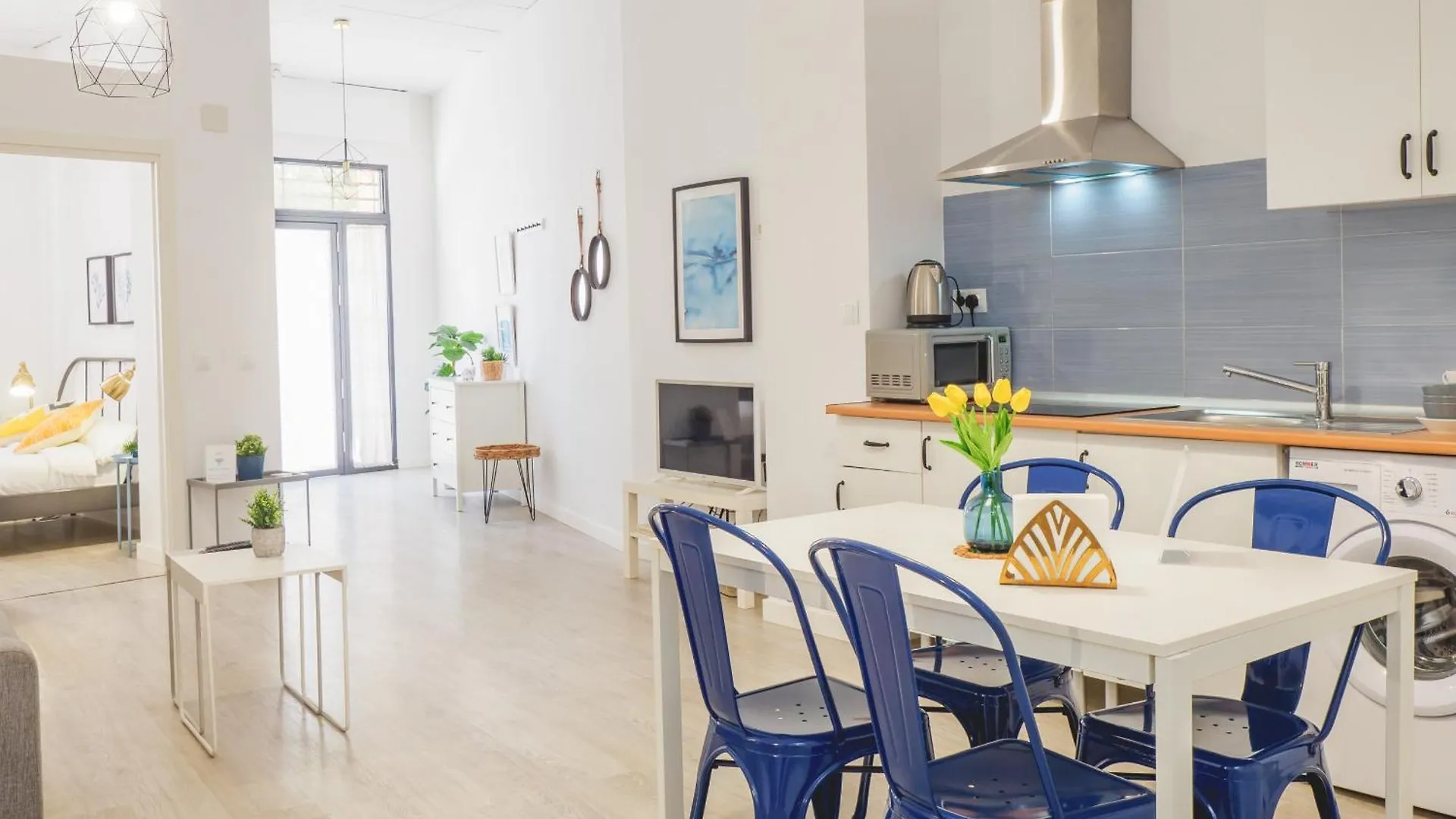 Cubo'S Malaga Center El Molinillo Apartment