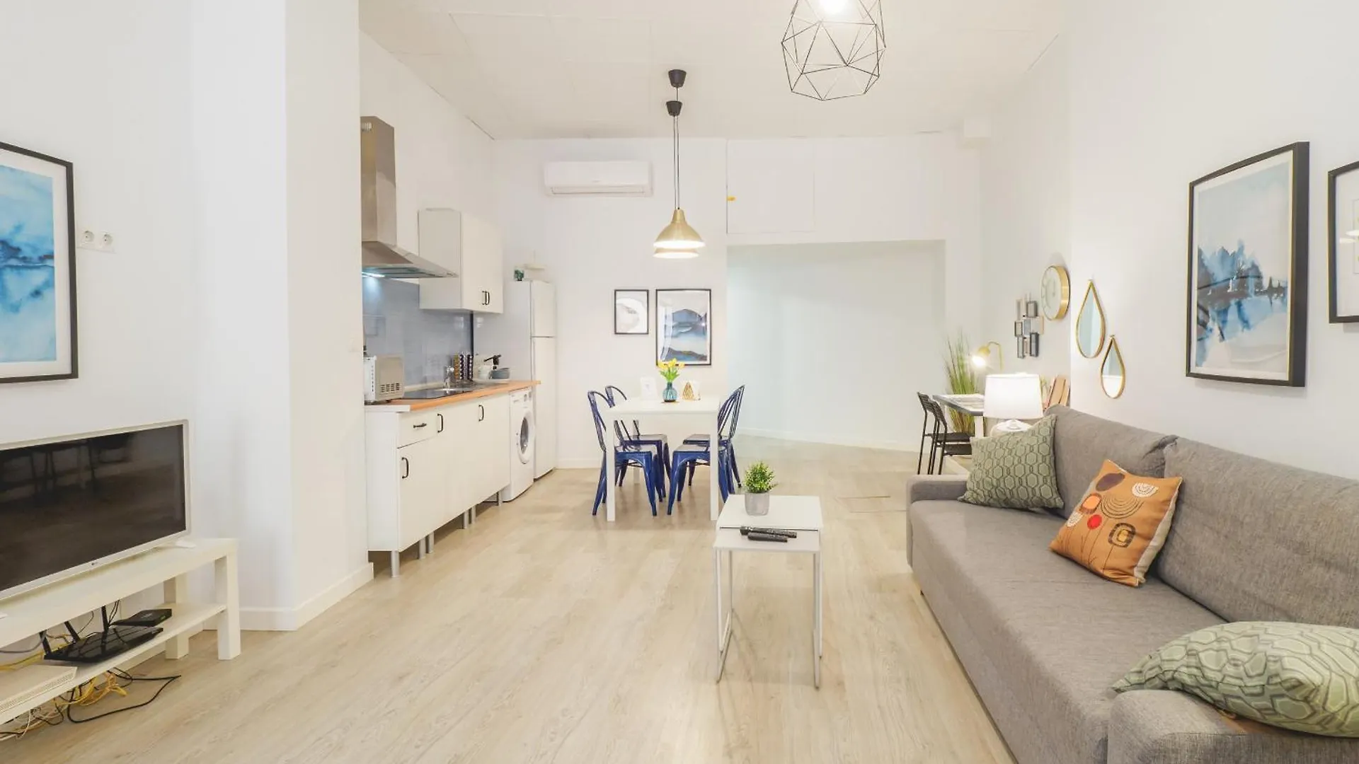 Cubo'S Malaga Center El Molinillo Apartment